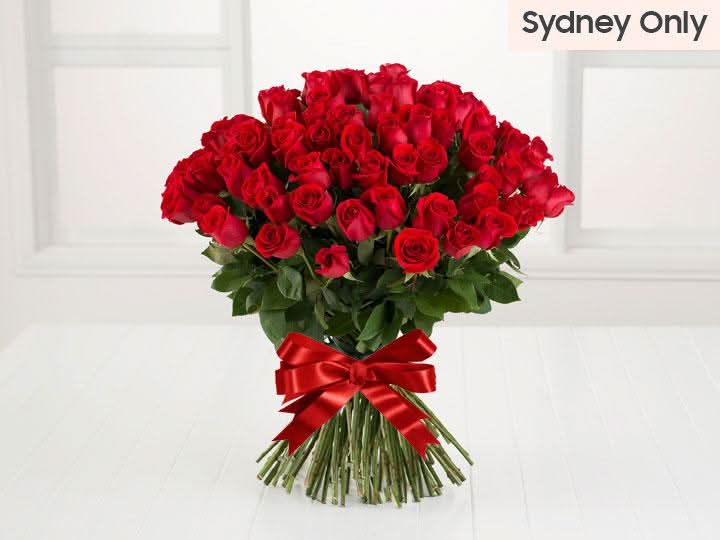 30 RED ROSES BOUQUET
