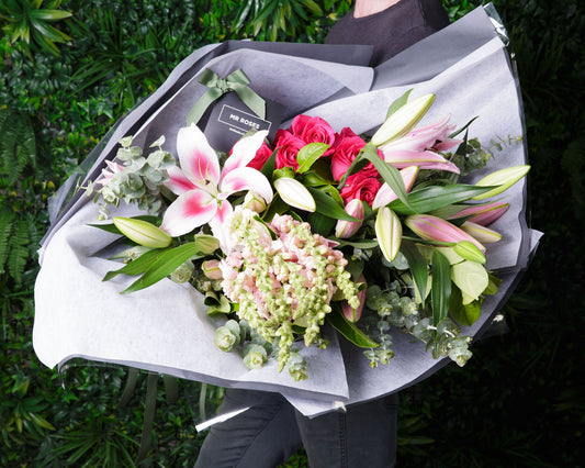 Seasonal Exquisite Flower Bouquets