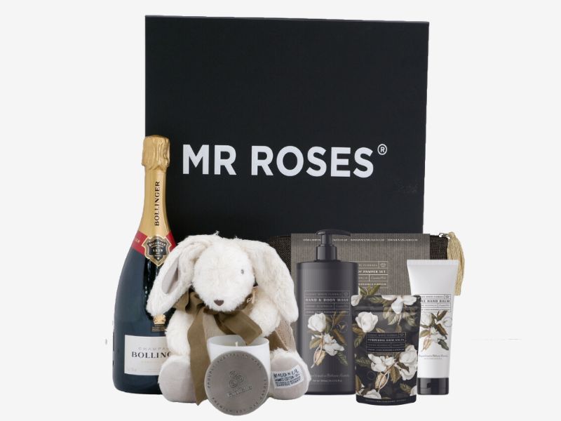 Mr Roses Deluxe Pamper Hamper